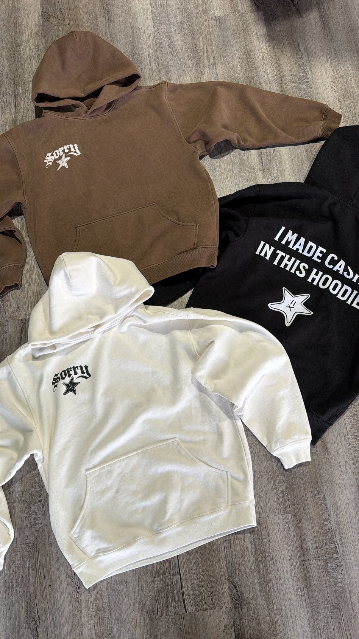 WHITE SORRY HOODIE